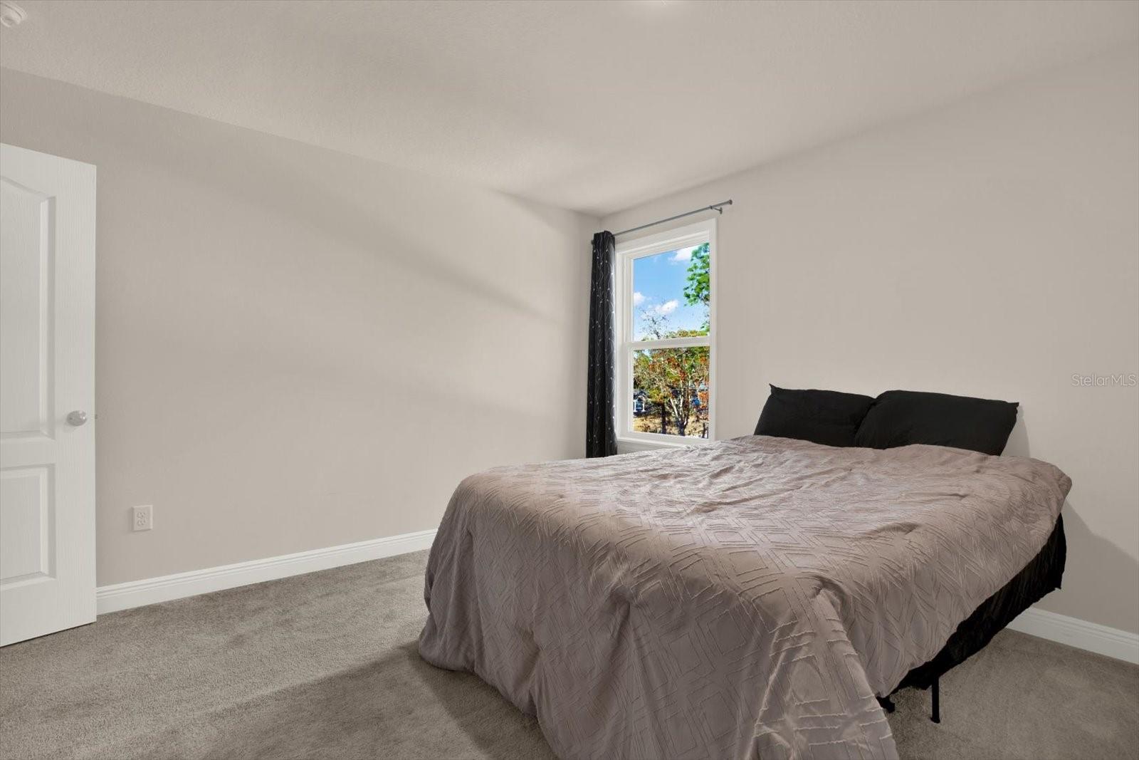 ROYAL HIGHLANDS - Residential