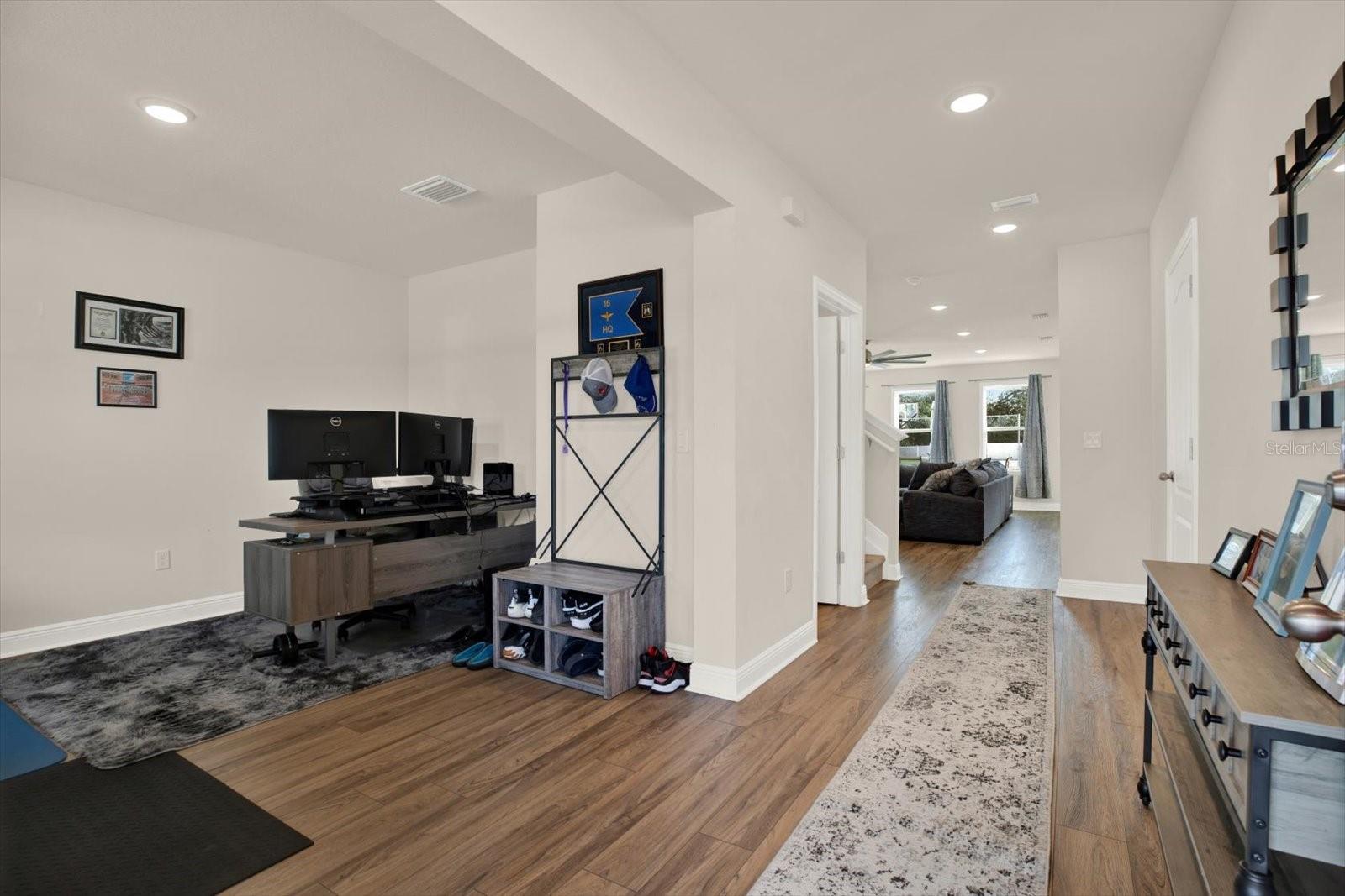 ROYAL HIGHLANDS - Residential