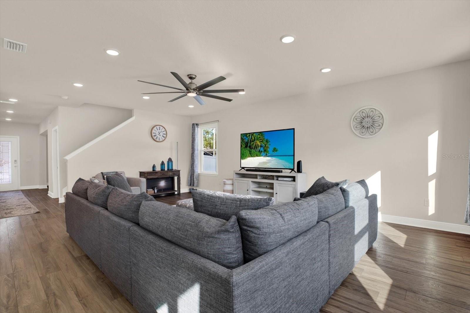 ROYAL HIGHLANDS - Residential