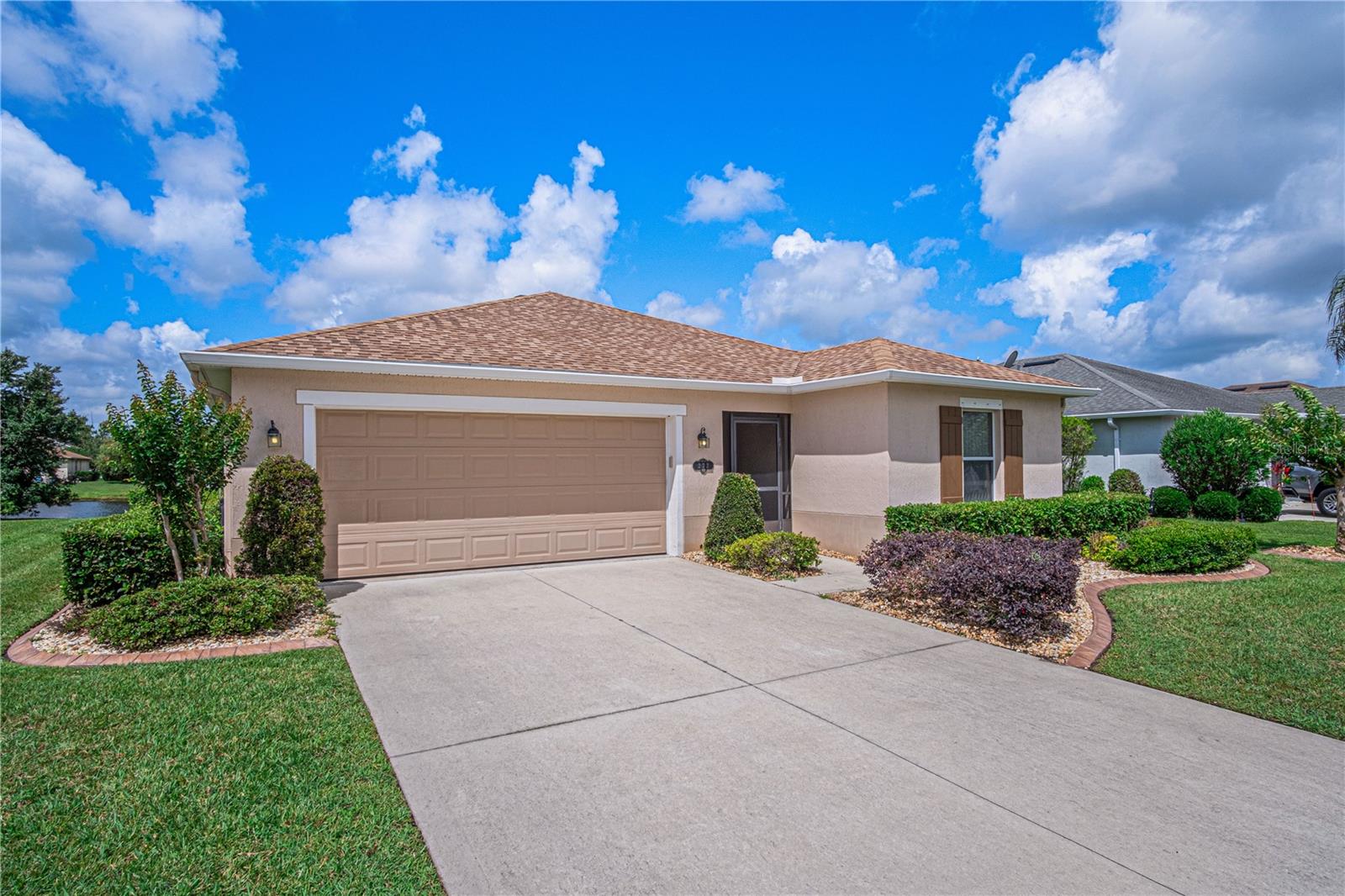 BAYBERRY LAKES - Residential
