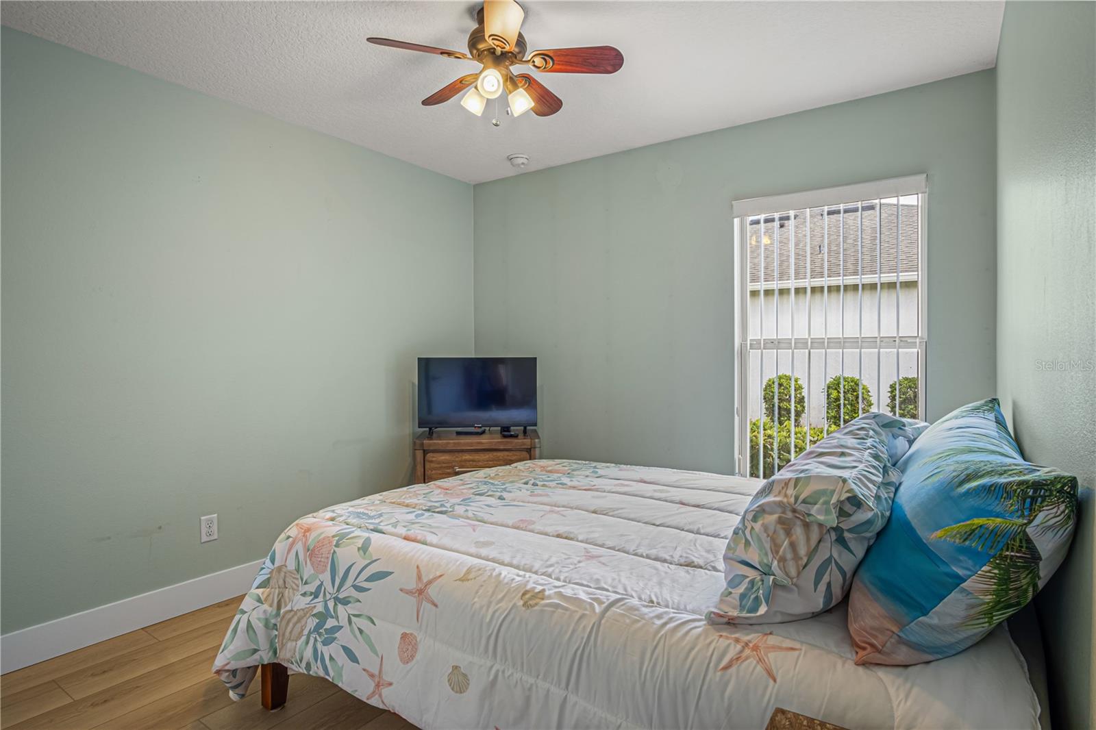 BAYBERRY LAKES - Residential