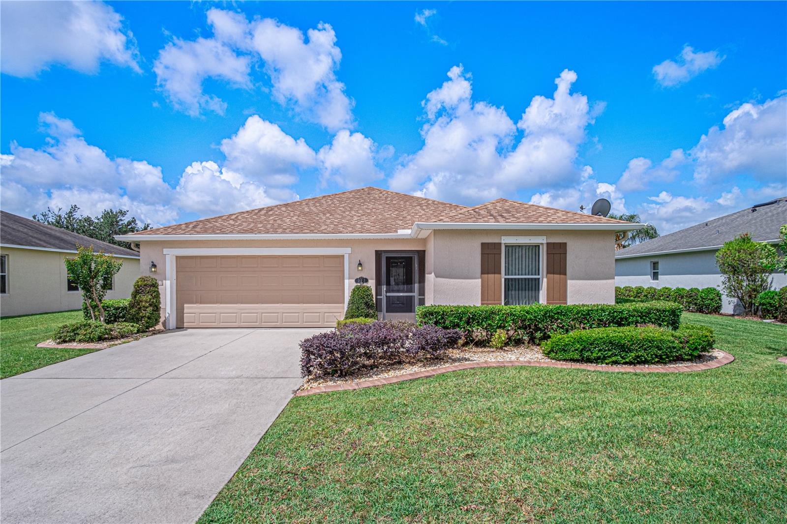 BAYBERRY LAKES - Residential