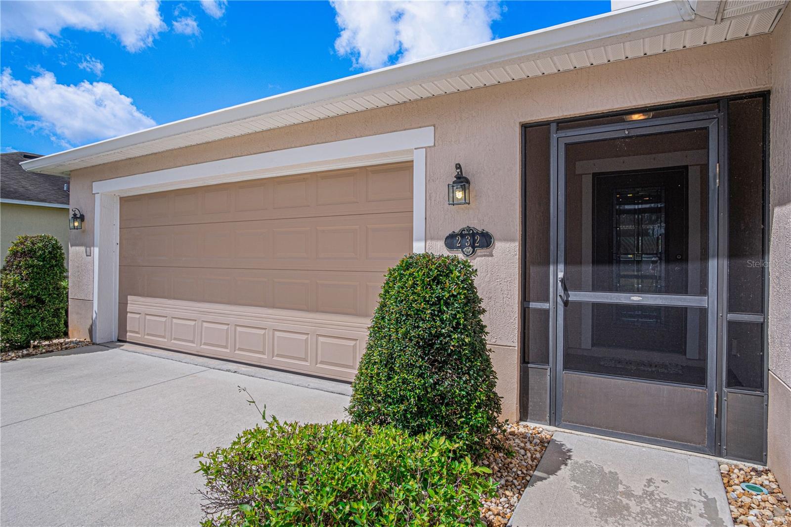 BAYBERRY LAKES - Residential