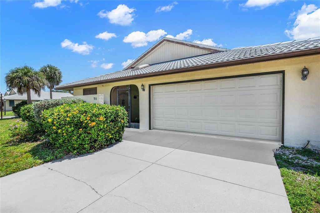 Photo of 98 Drifting Sands Drive, Venice, FL 34293 (MLS # N6139769)