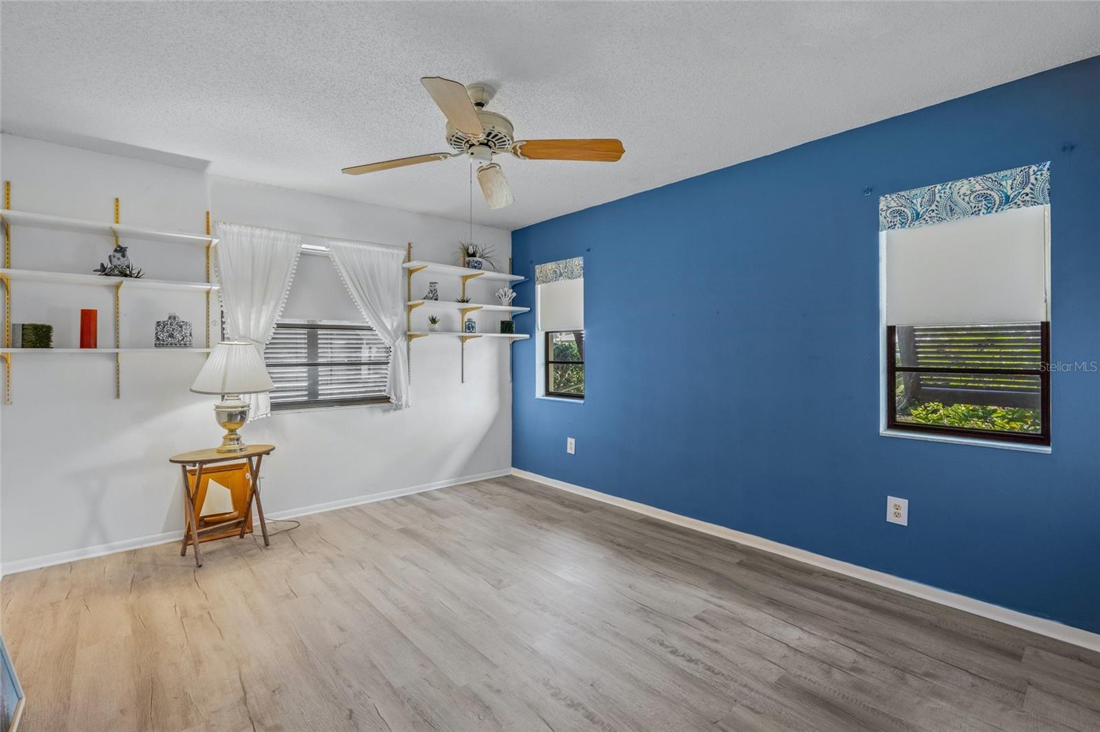 HOURGLASS LAKES PH 1 - Residential