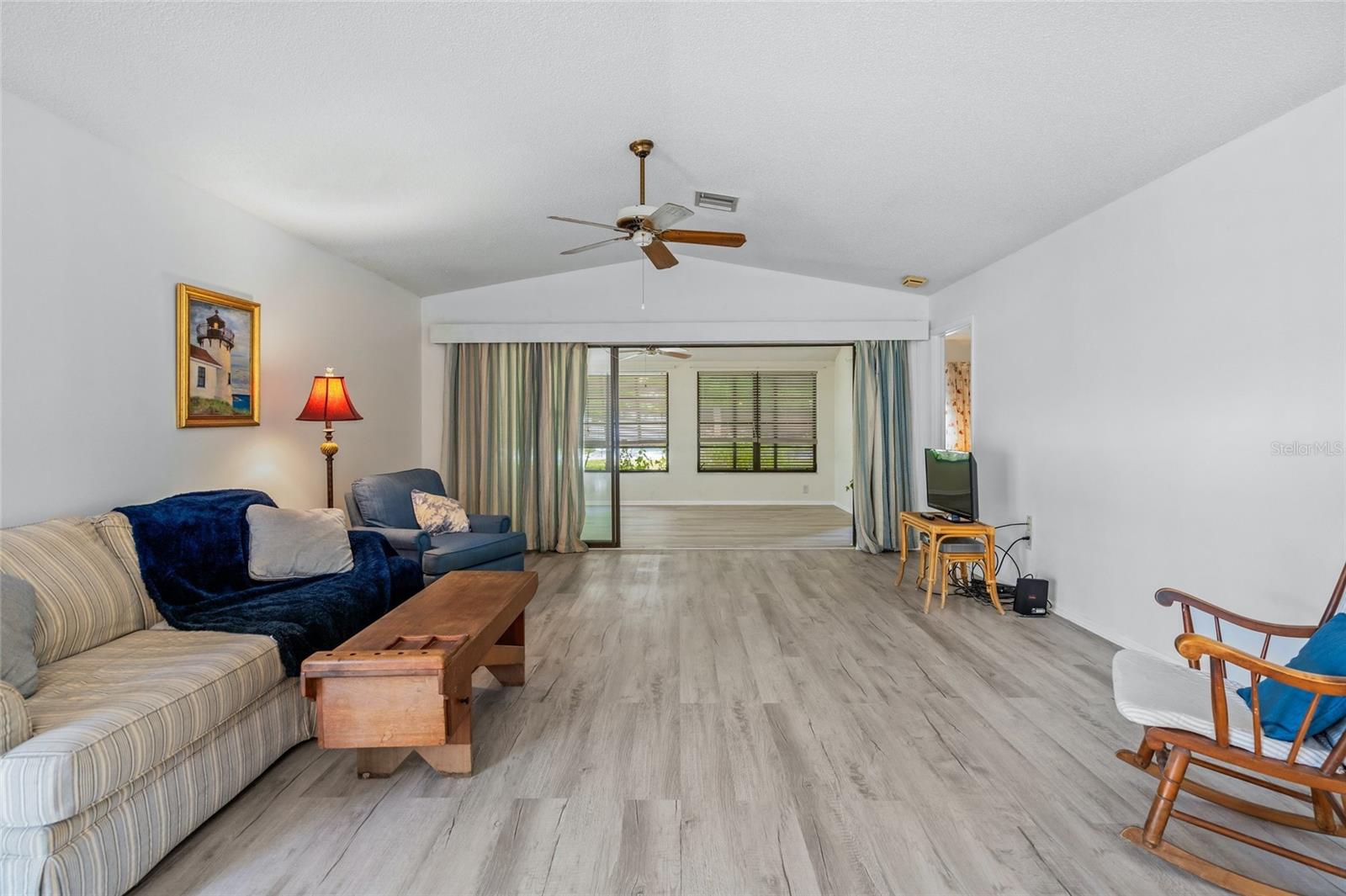 HOURGLASS LAKES PH 1 - Residential