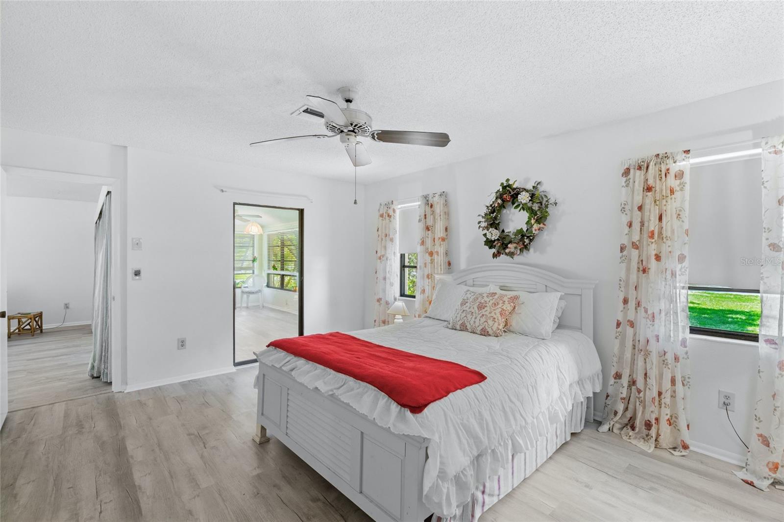 HOURGLASS LAKES PH 1 - Residential