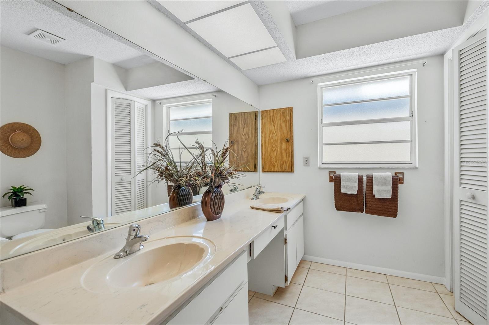 HOURGLASS LAKES PH 1 - Residential