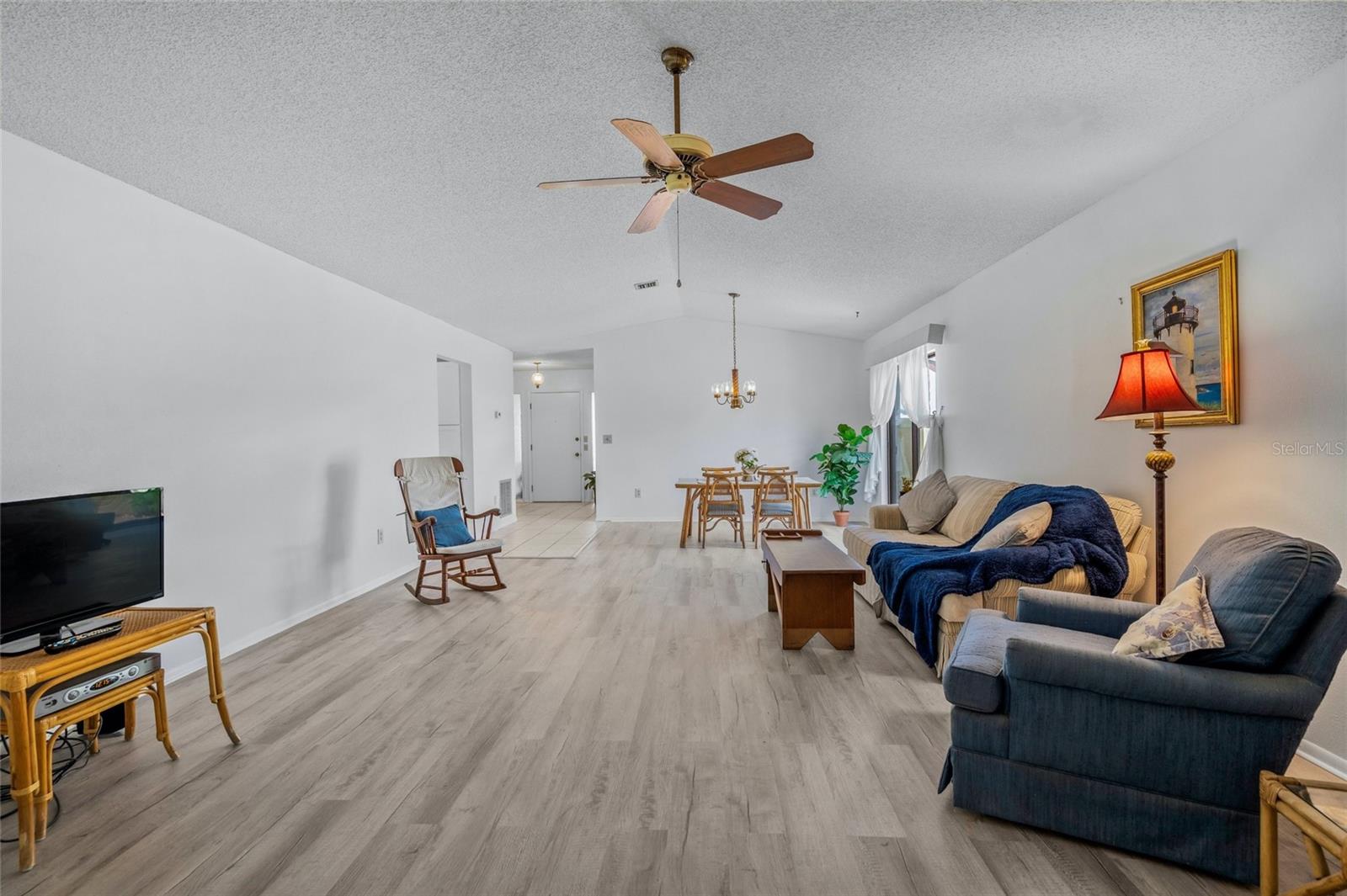 HOURGLASS LAKES PH 1 - Residential