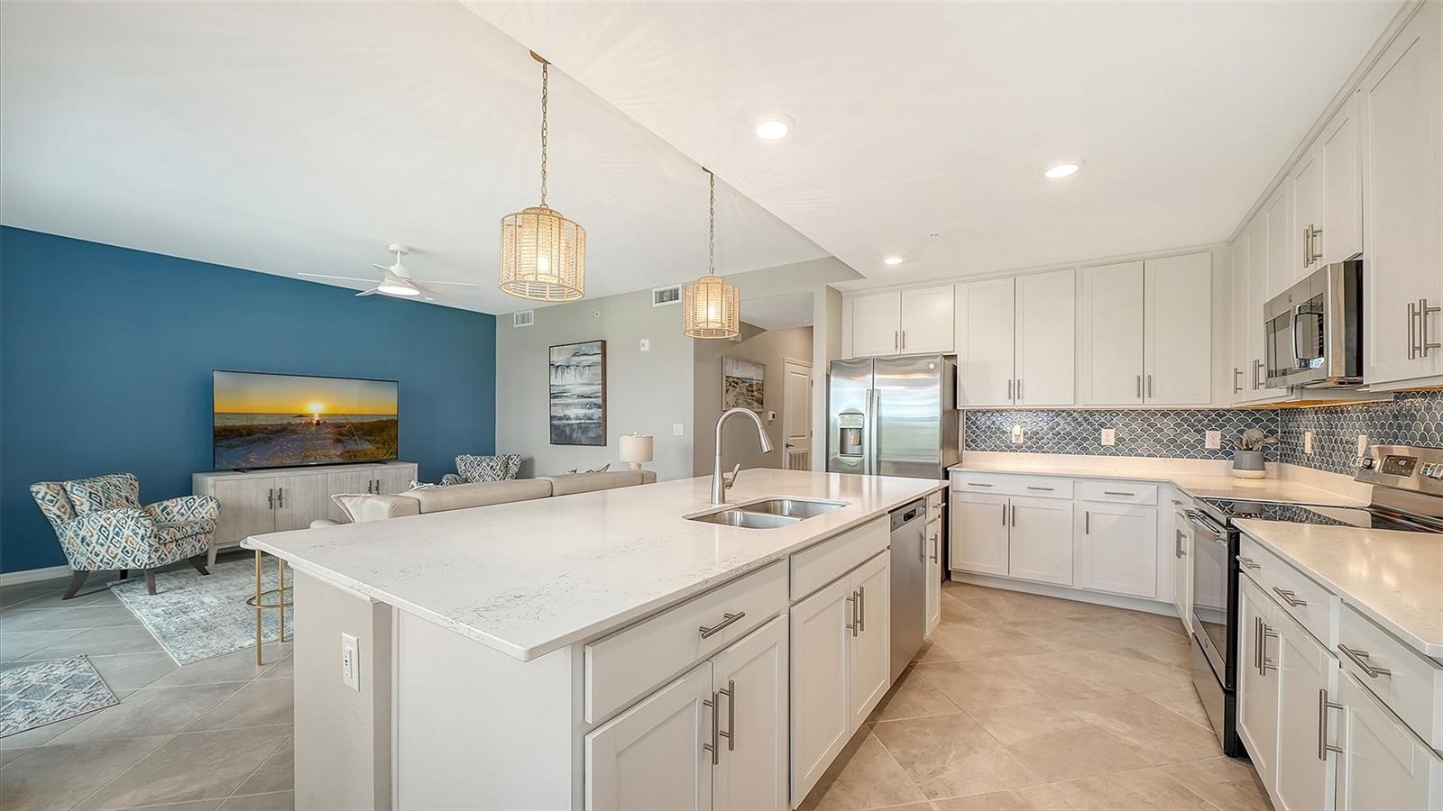 WELLEN PARK GOLF AND COUNTRY CLUB - Residential