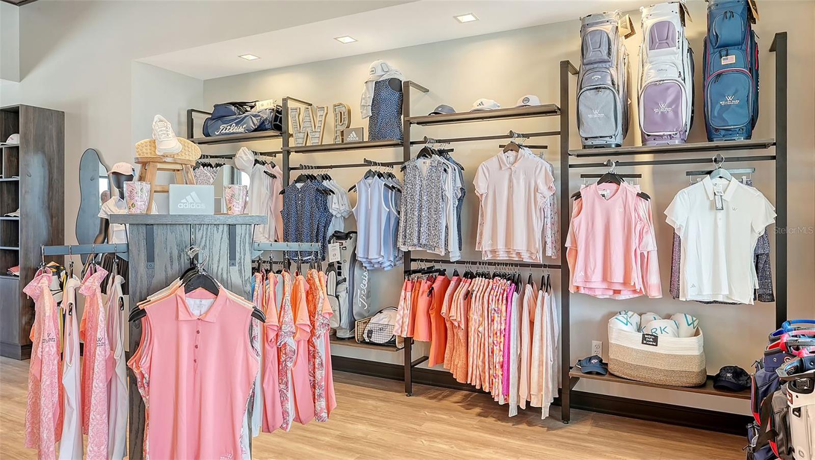 WELLEN PARK GOLF AND COUNTRY CLUB - Residential