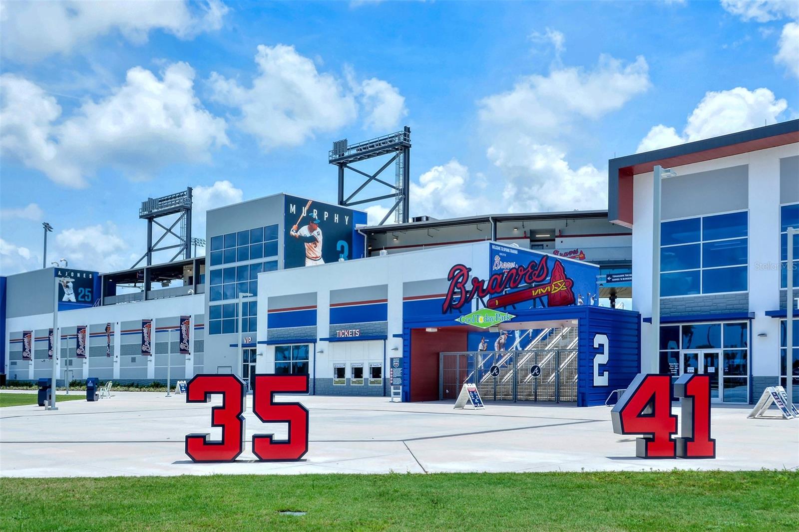 WELLEN PARK GOLF AND COUNTRY CLUB - Residential