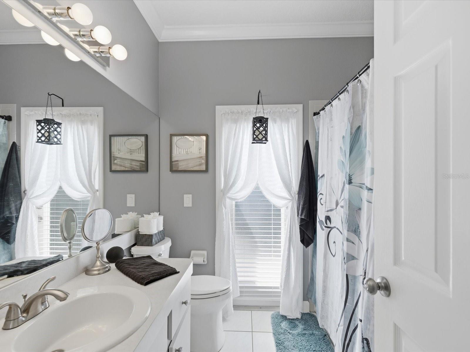 CYPRESS LAKES - Residential