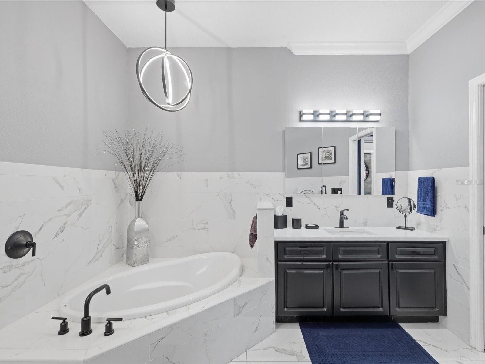 CYPRESS LAKES - Residential