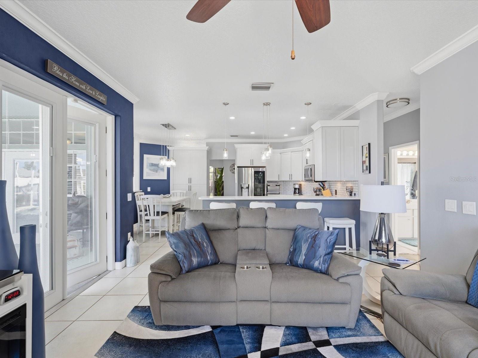 CYPRESS LAKES - Residential