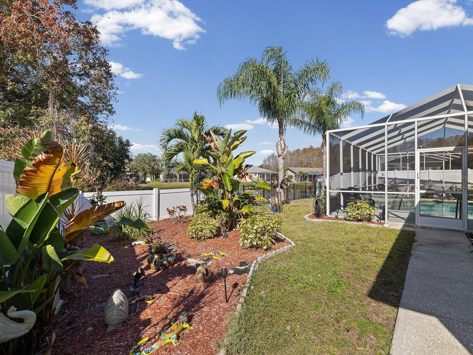 CYPRESS LAKES - Residential