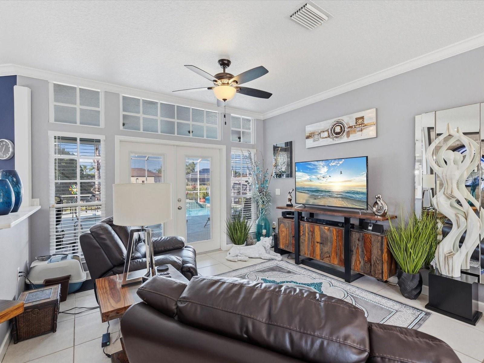 CYPRESS LAKES - Residential