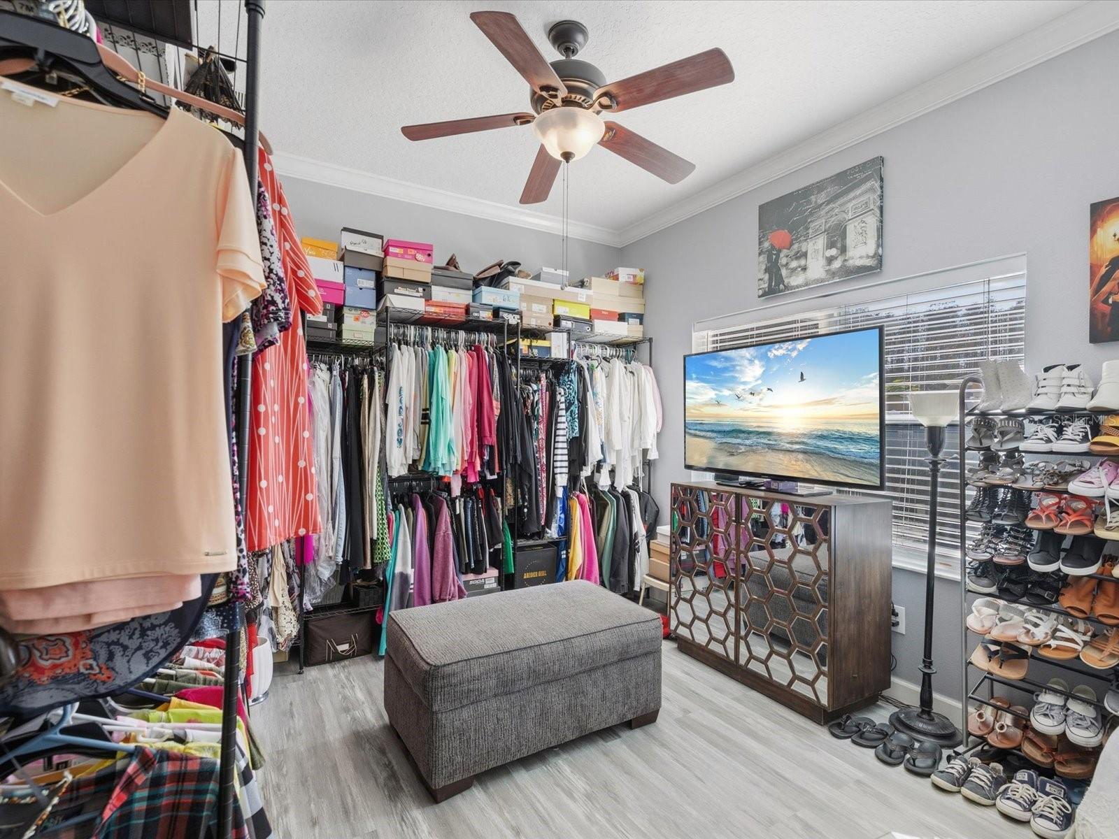 CYPRESS LAKES - Residential