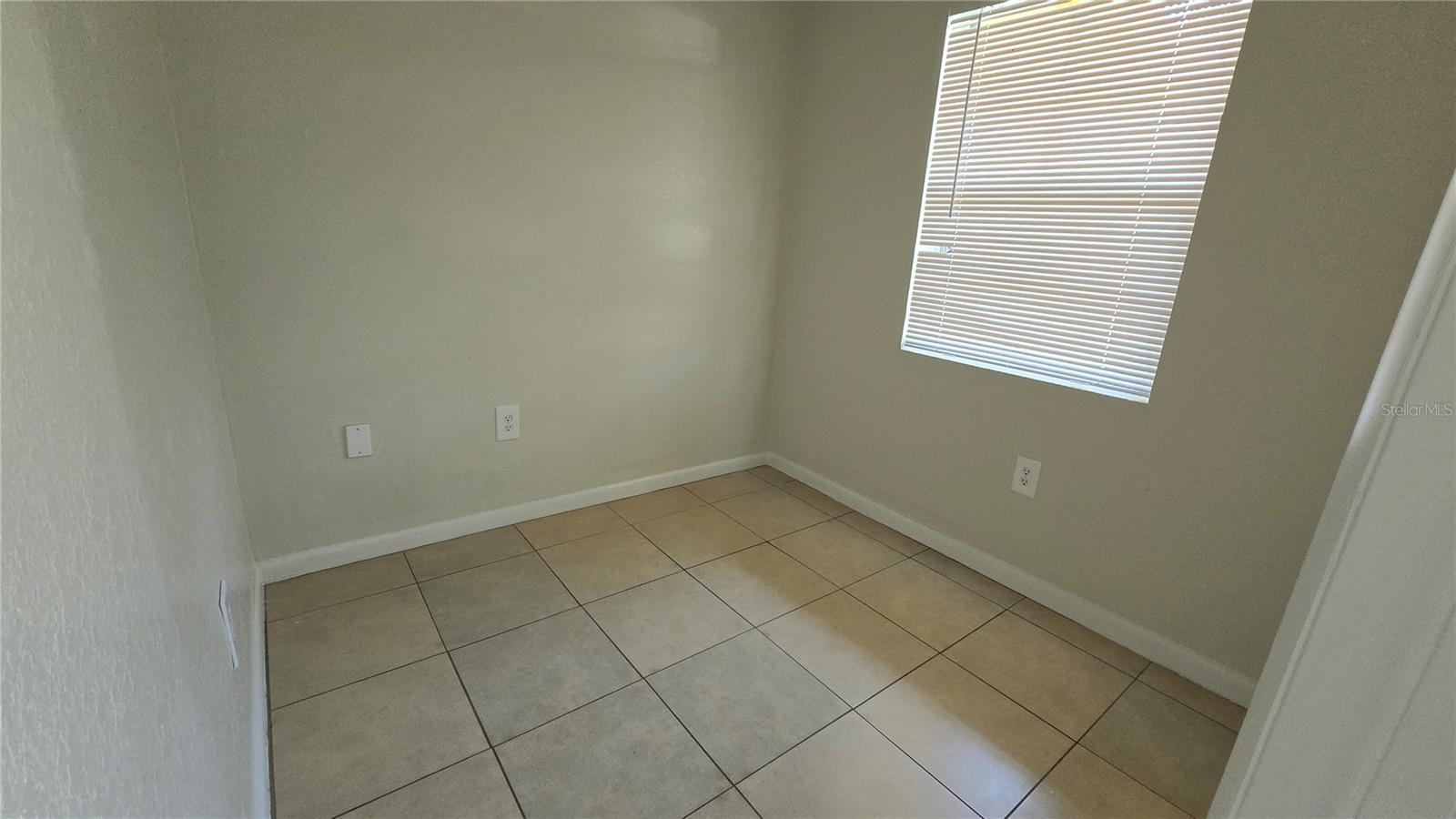 PLAZA DE LAS FUENTES CONDO - Residential