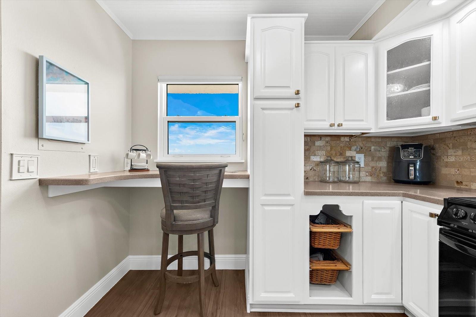 POINTE ON MIDNIGHT PASS - Residential