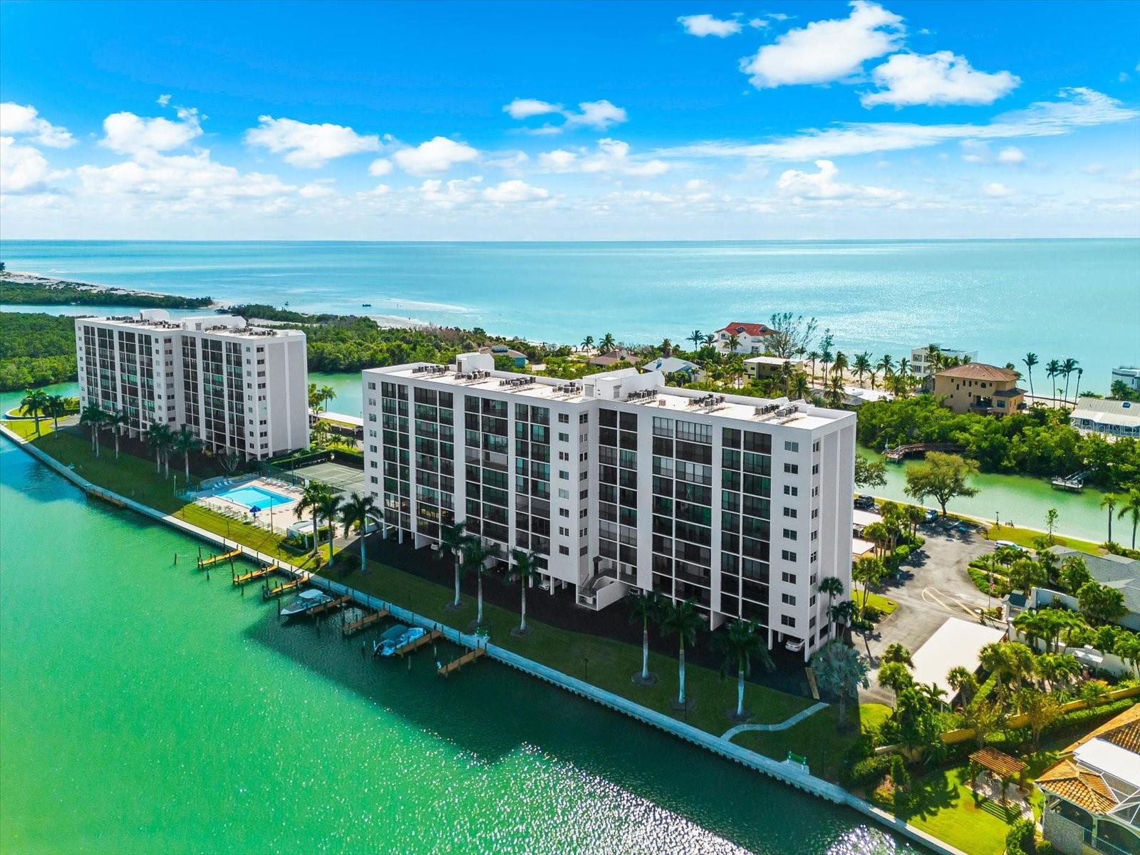 POINTE ON MIDNIGHT PASS - Residential