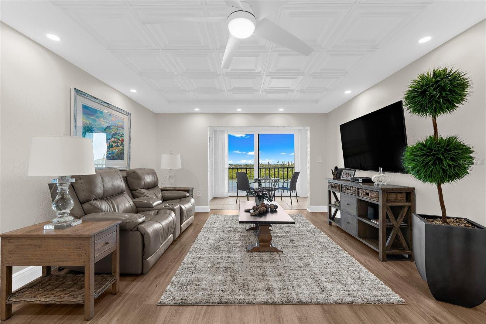 POINTE ON MIDNIGHT PASS - Residential