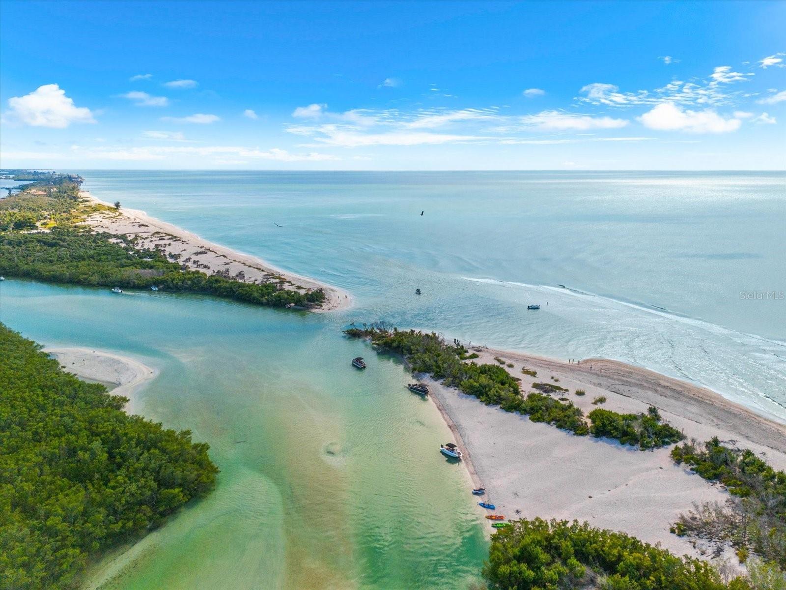 POINTE ON MIDNIGHT PASS - Residential