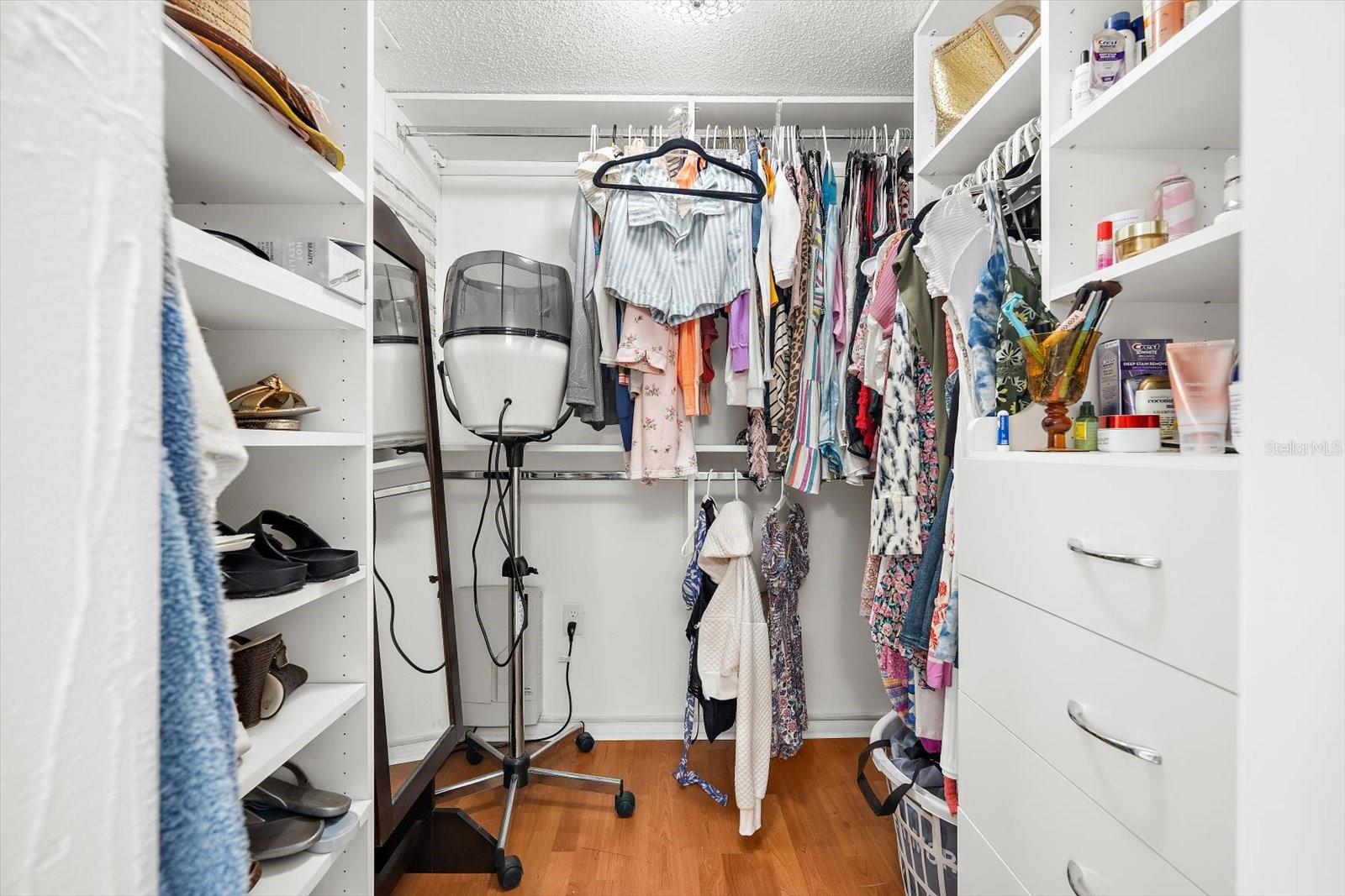 POINTE ON MIDNIGHT PASS - Residential