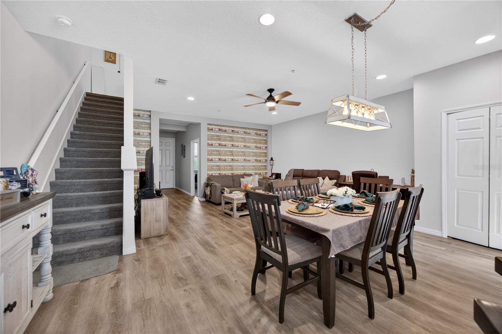 WATERS EDGE/LK NONA 03 C-F & - Residential