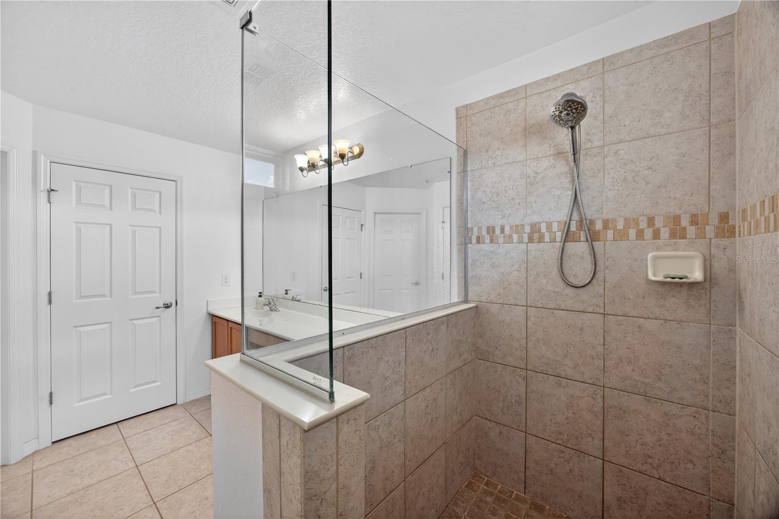 WATERS EDGE/LK NONA 03 C-F & - Residential