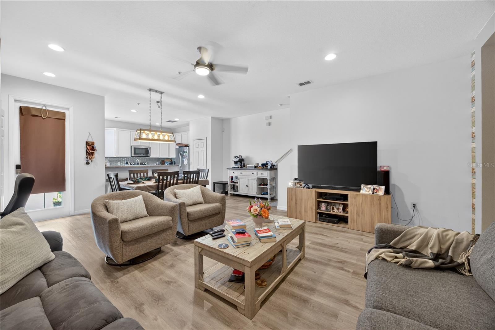 WATERS EDGE/LK NONA 03 C-F & - Residential