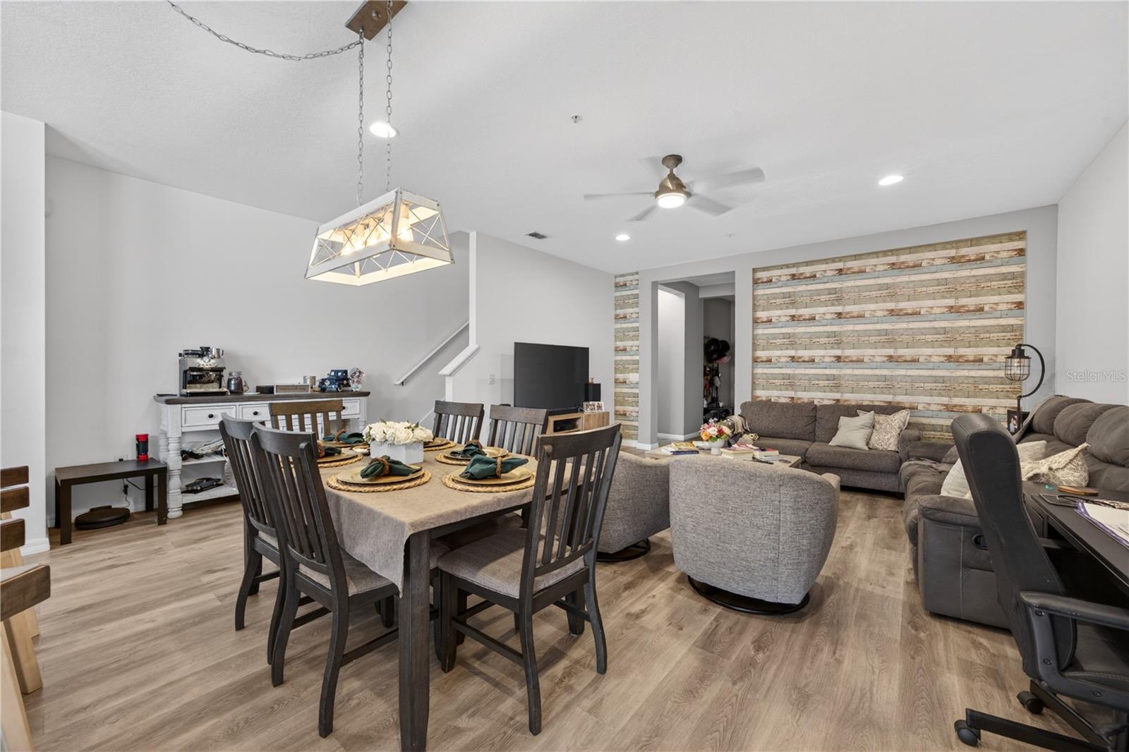 WATERS EDGE/LK NONA 03 C-F & - Residential