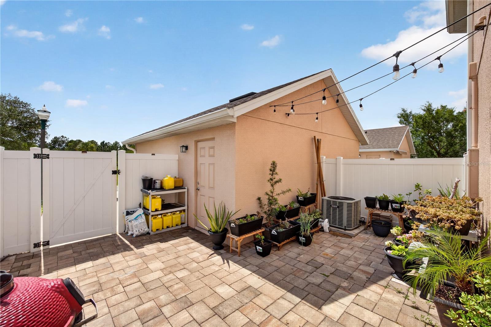 WATERS EDGE/LK NONA 03 C-F & - Residential