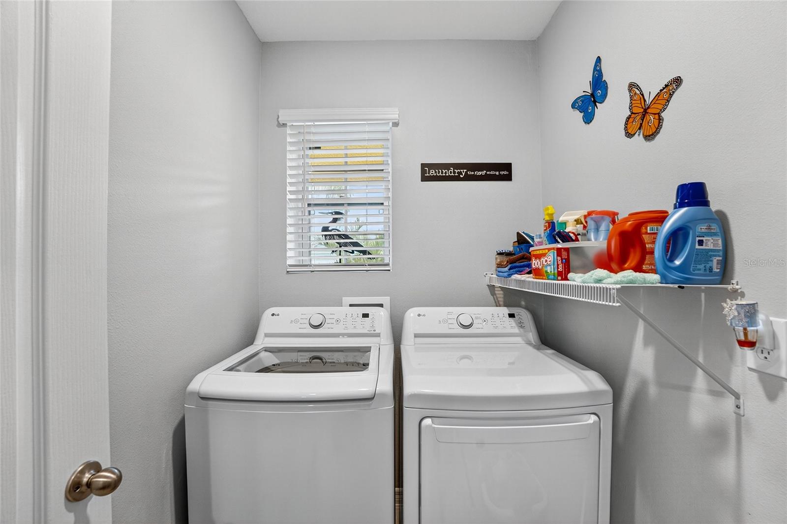 WOODBRIDGE LKS/EDGEWATER - Residential