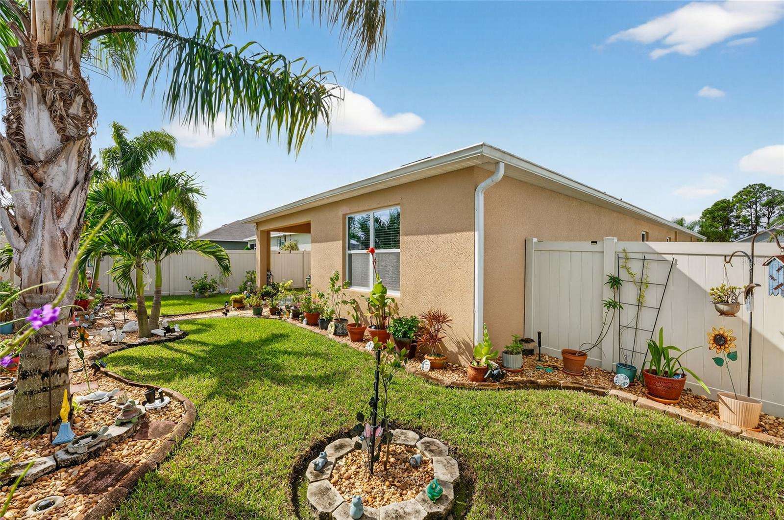 WOODBRIDGE LKS/EDGEWATER - Residential