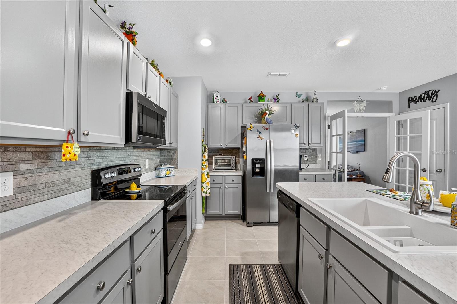 WOODBRIDGE LKS/EDGEWATER - Residential