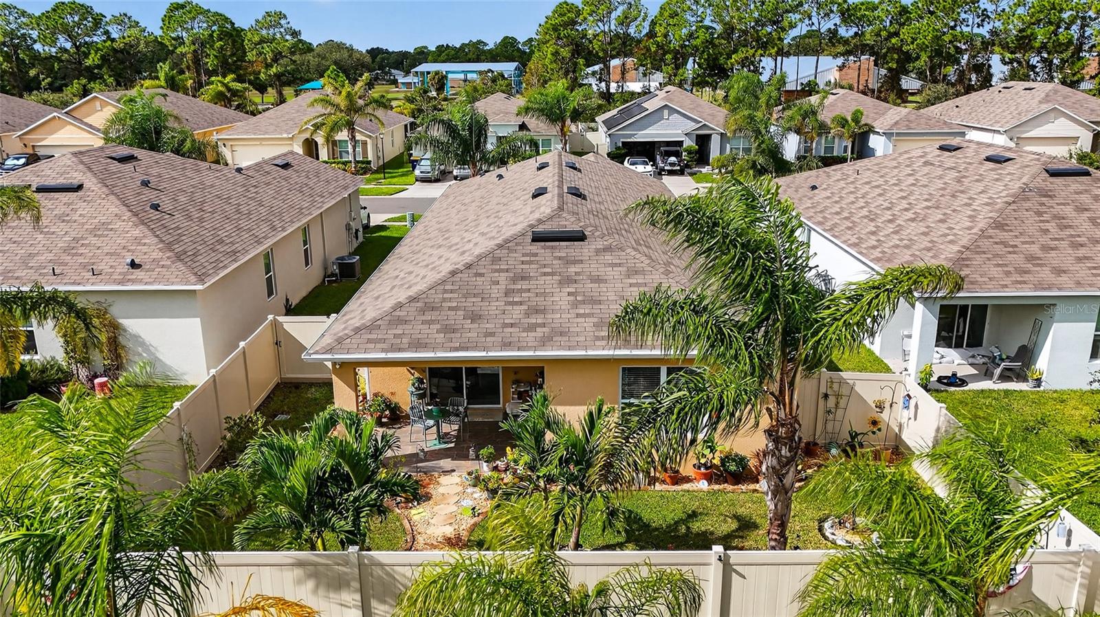 WOODBRIDGE LKS/EDGEWATER - Residential