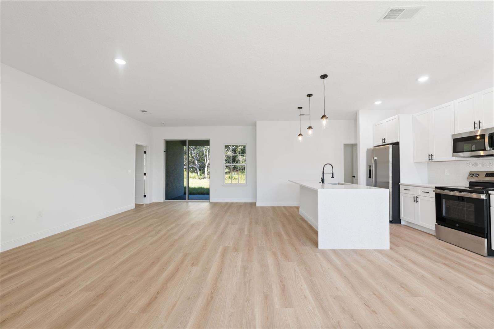 MARION OAKS UN SEVEN - Residential Lease