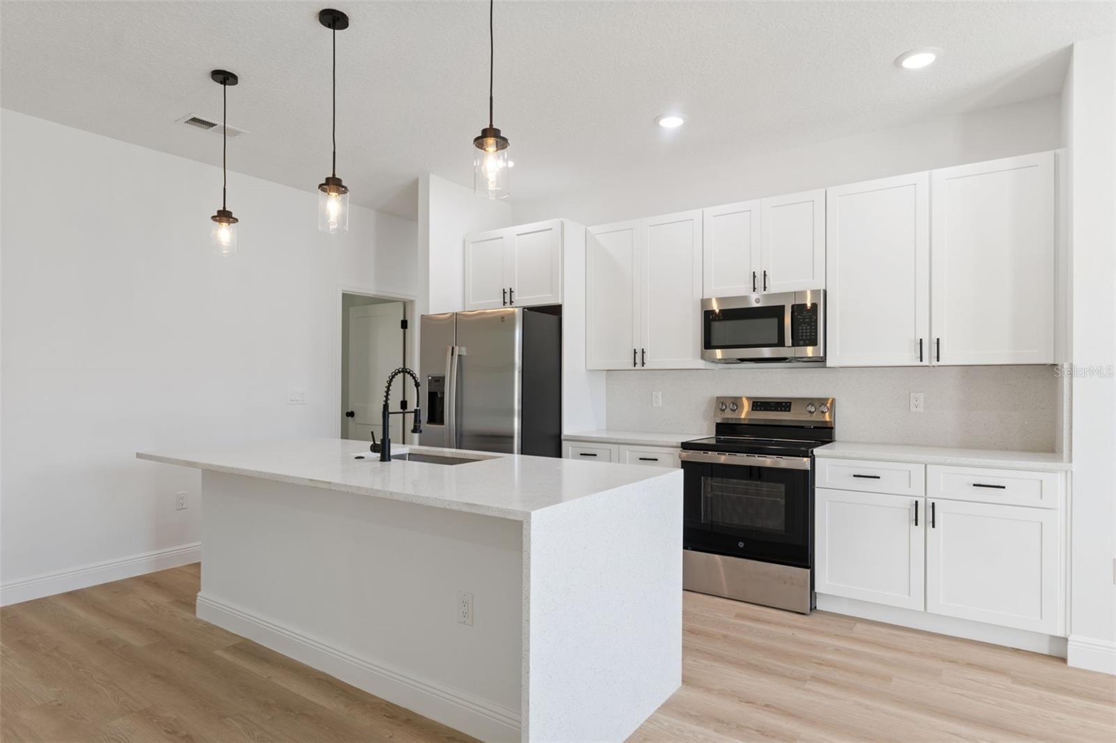 MARION OAKS UN SEVEN - Residential Lease