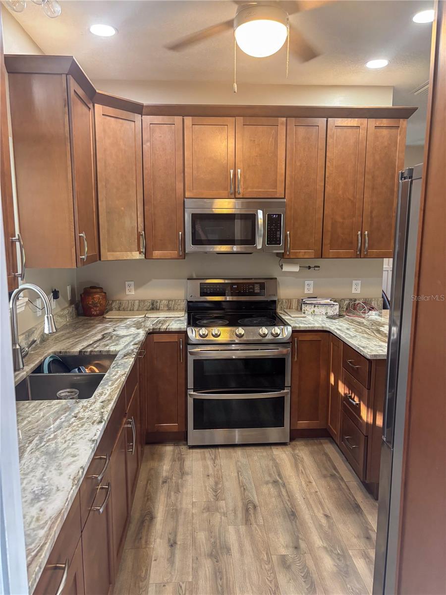 NEW MAYFIELD 1ST ADD - Residential