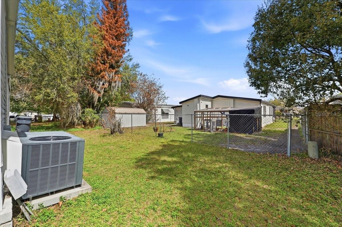 VILLAGE UNIT 04 ADD LAKELAND - Residential