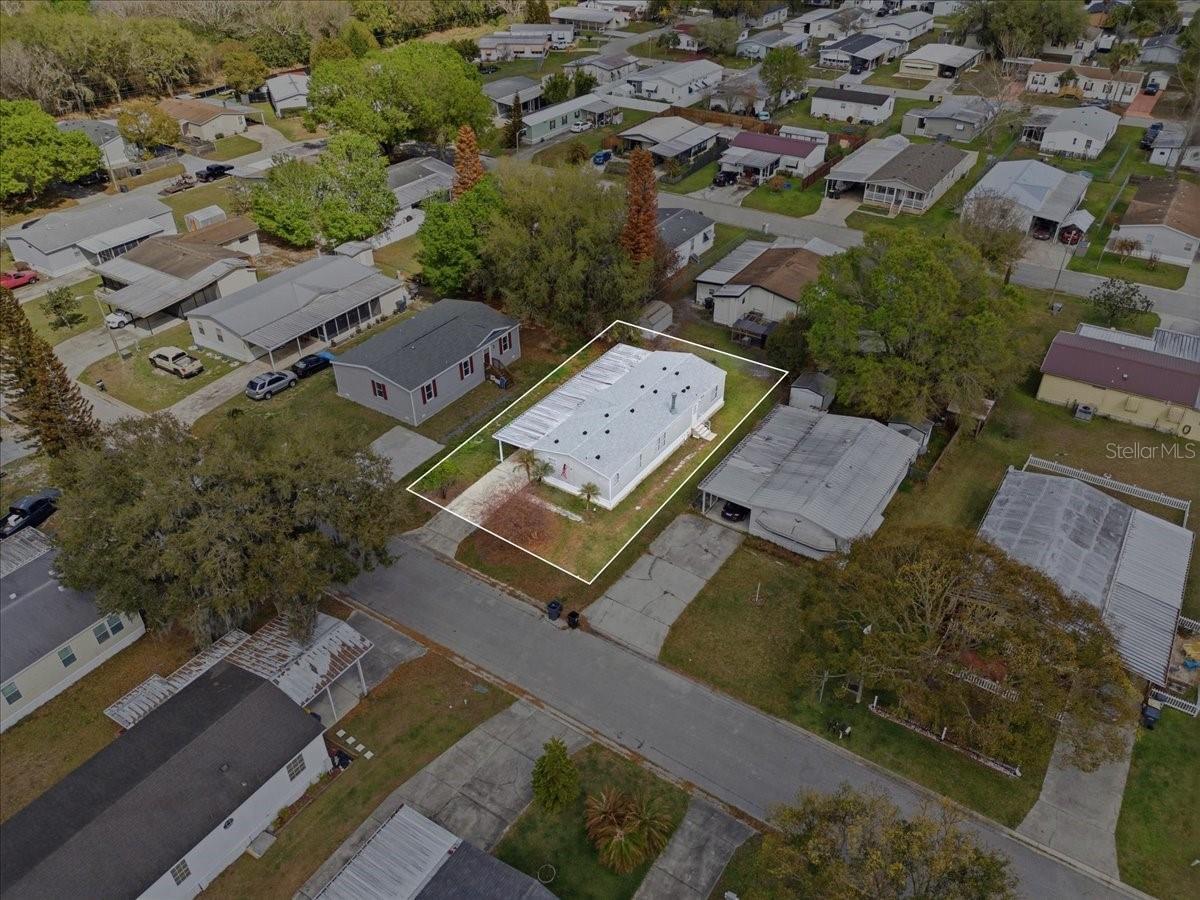 VILLAGE UNIT 04 ADD LAKELAND - Residential