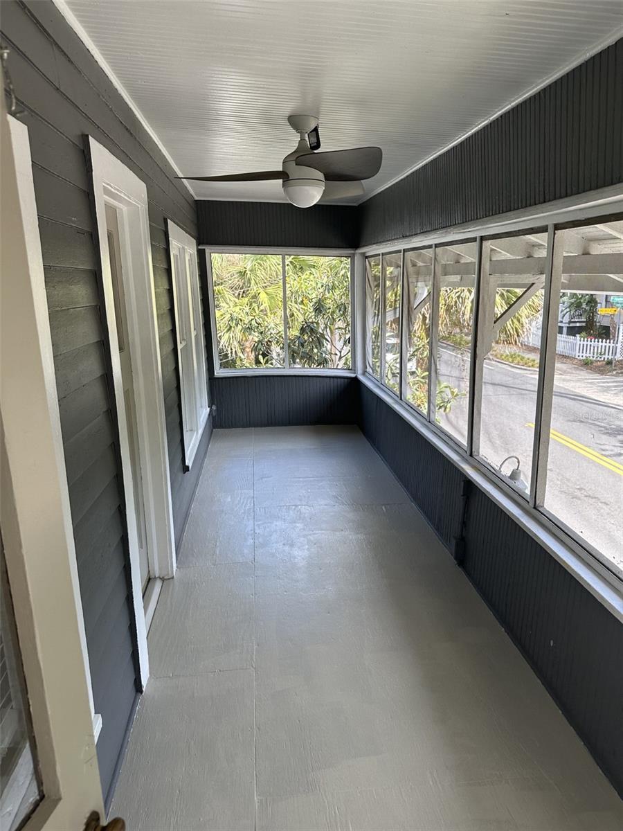 205 E VOORHIS AVENUE