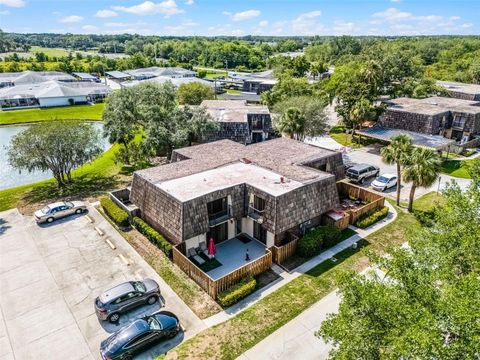 Photo of 917 Royal Oak Boulevard, Leesburg, FL 34748 (MLS # O6306228)