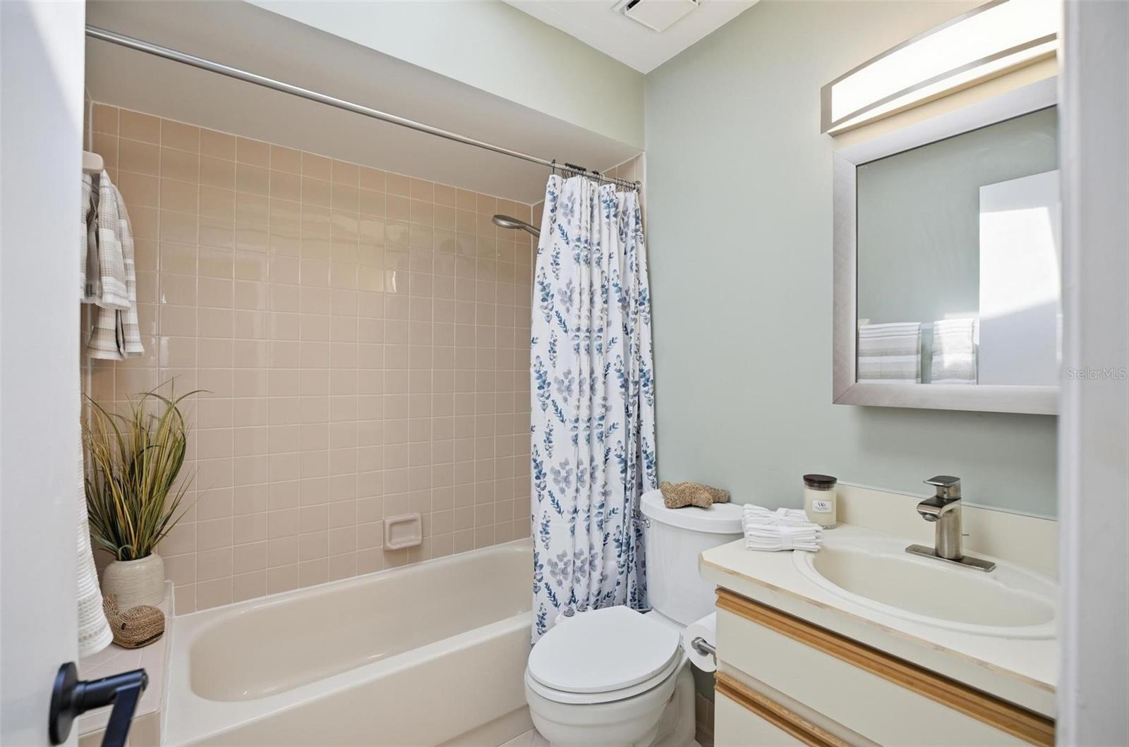 PALM COAST/BERNARD MDWS SEC 81 - Residential