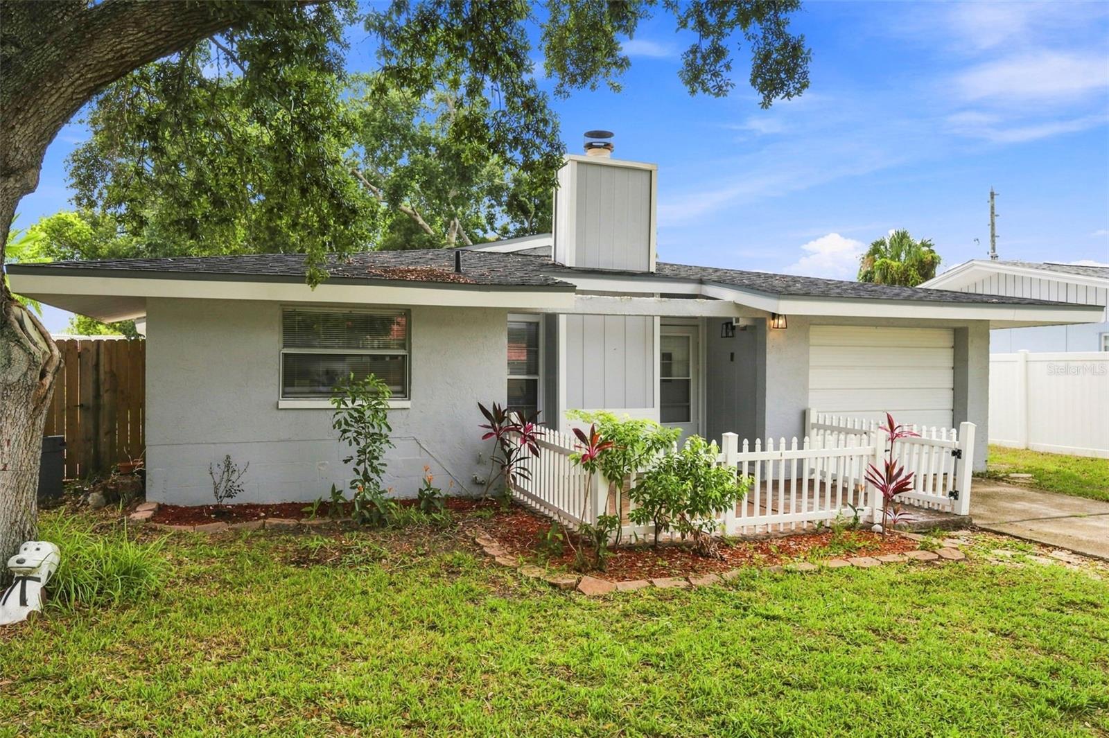 Search Properties for Sale 2 1680 PINEHURST ROAD