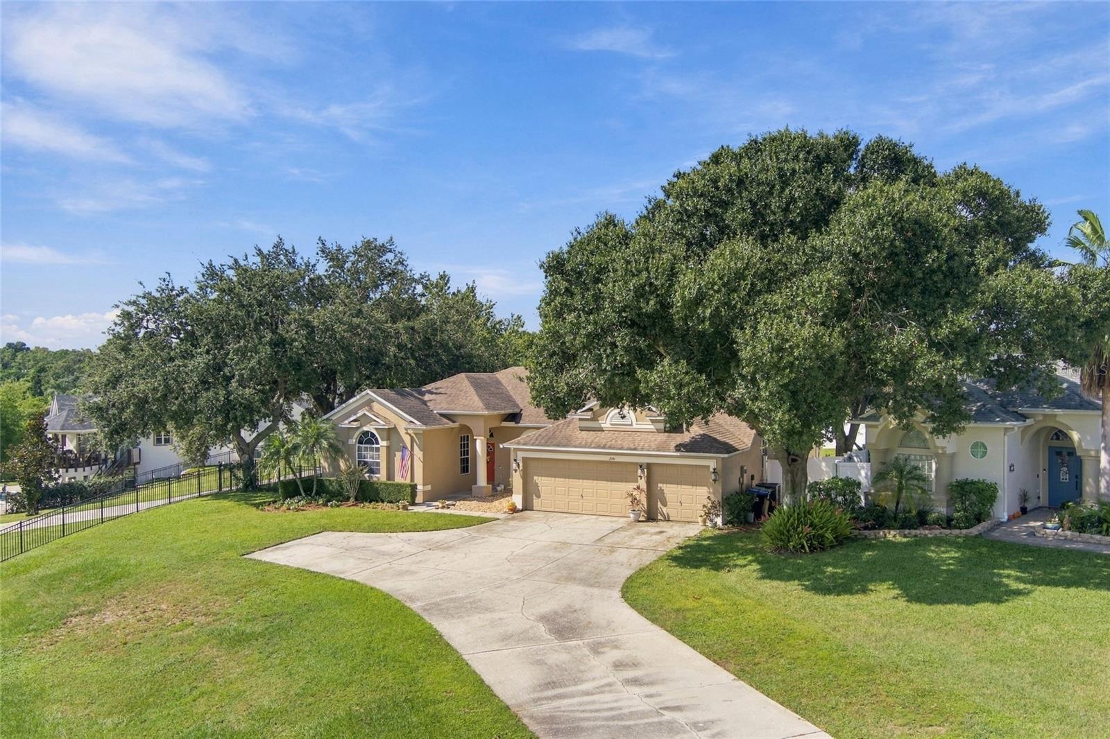 270 LAKE DARBY PLACE