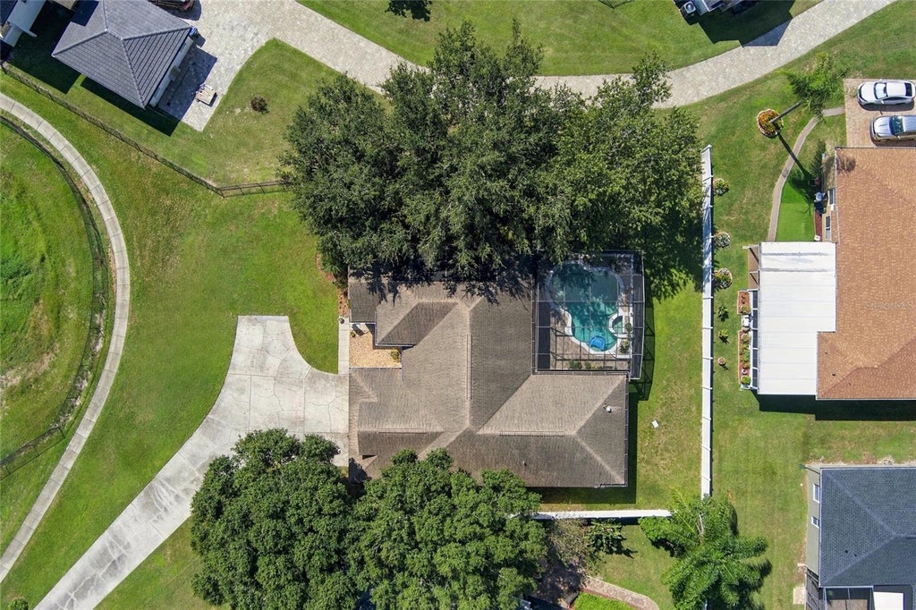 Photo of 270 Lake Darby Place, Gotha, FL 34734 (MLS # O6450180)