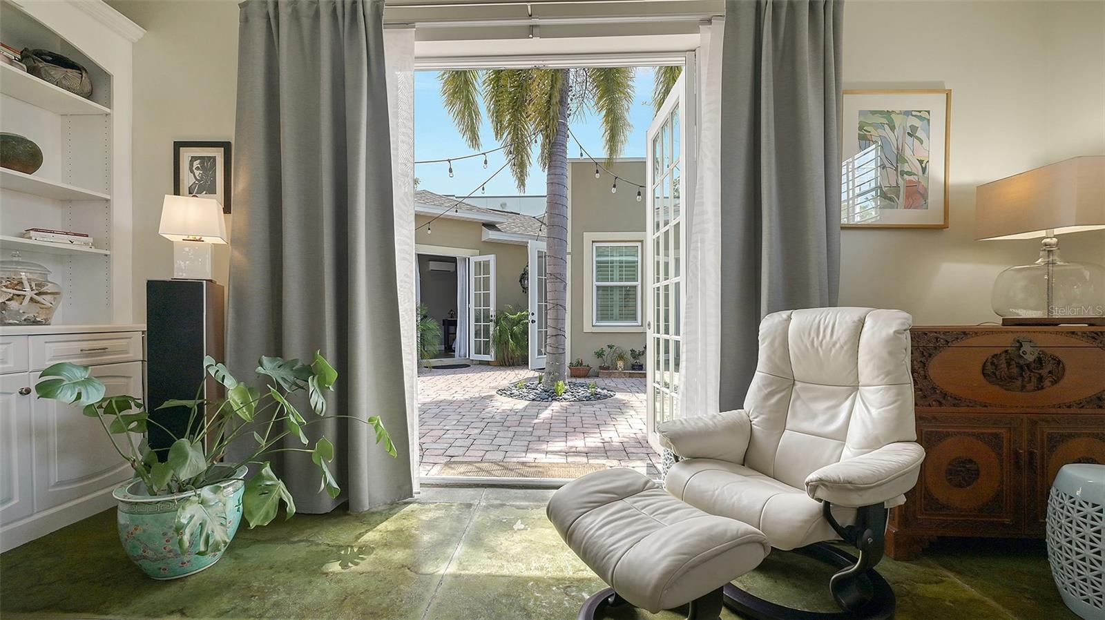 GILLESPIE PARK - Residential