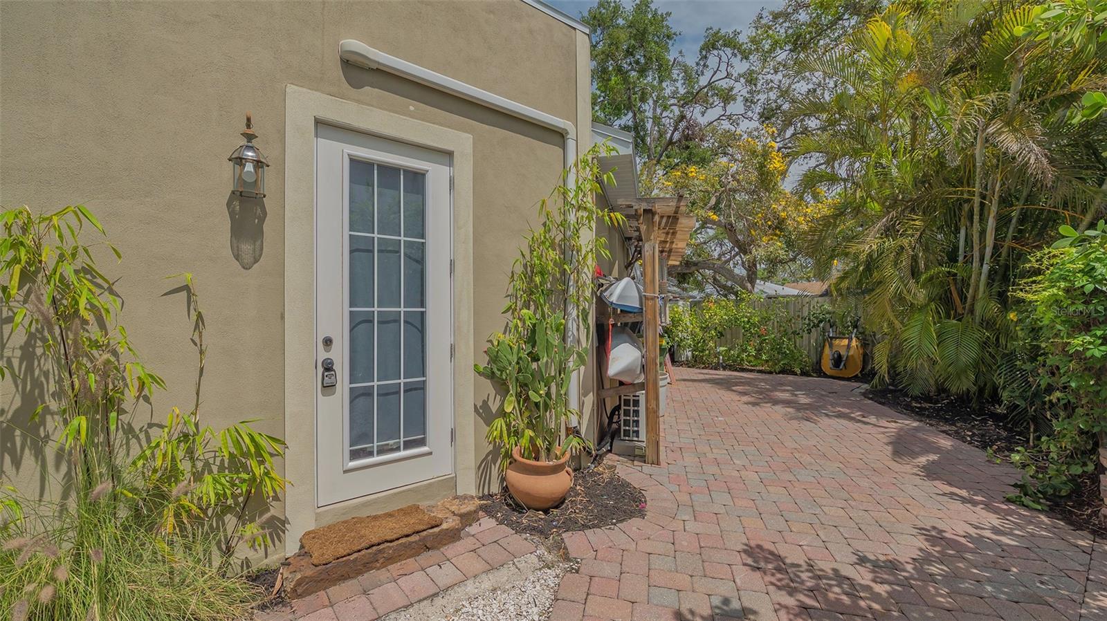 GILLESPIE PARK - Residential